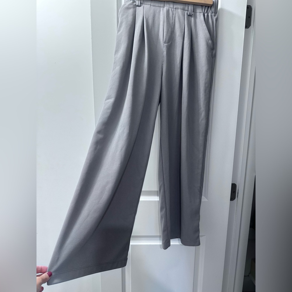HALARA Wide Leg Pants in Light Gray